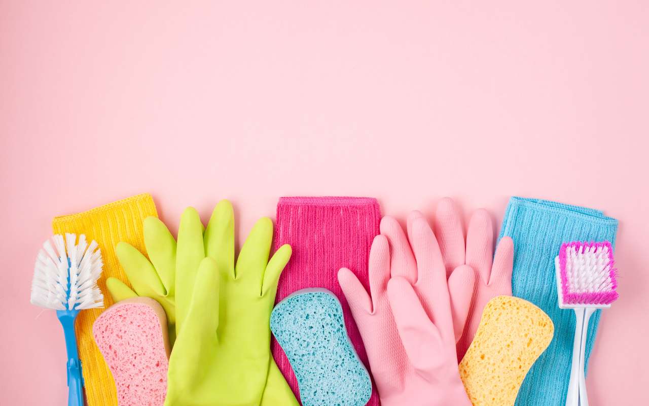 Deep Cleaning vs. Regular Cleaning: Key Differences