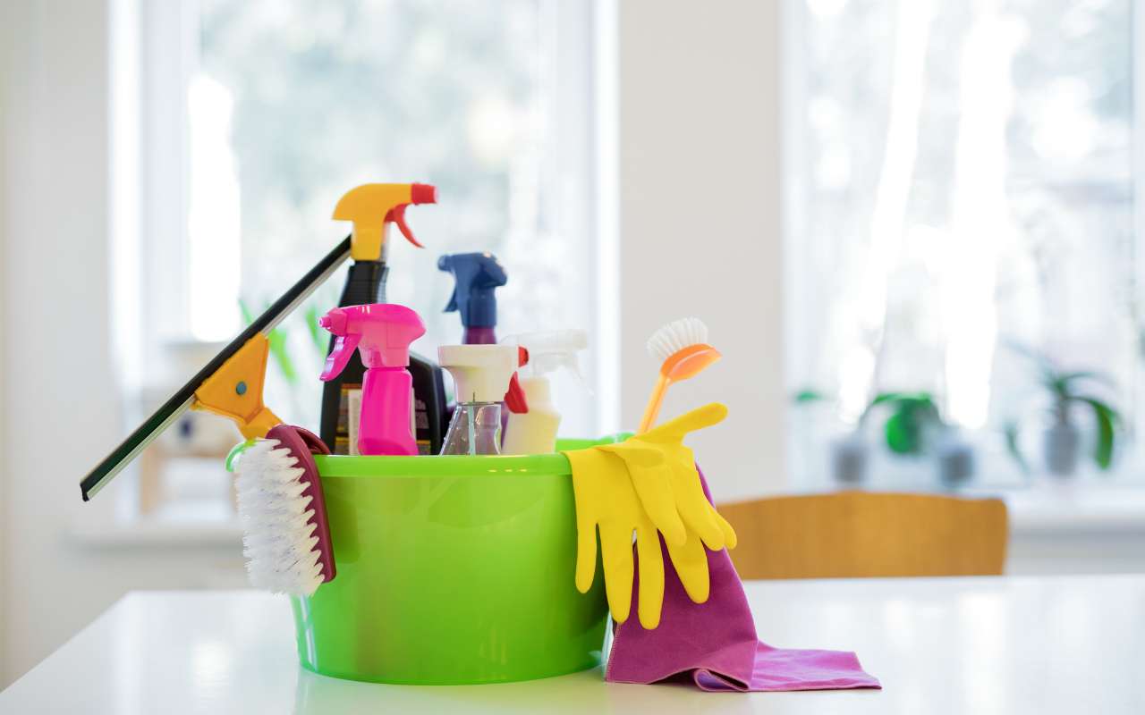 Essential Practices to Maintain a Sparkling Clean Home