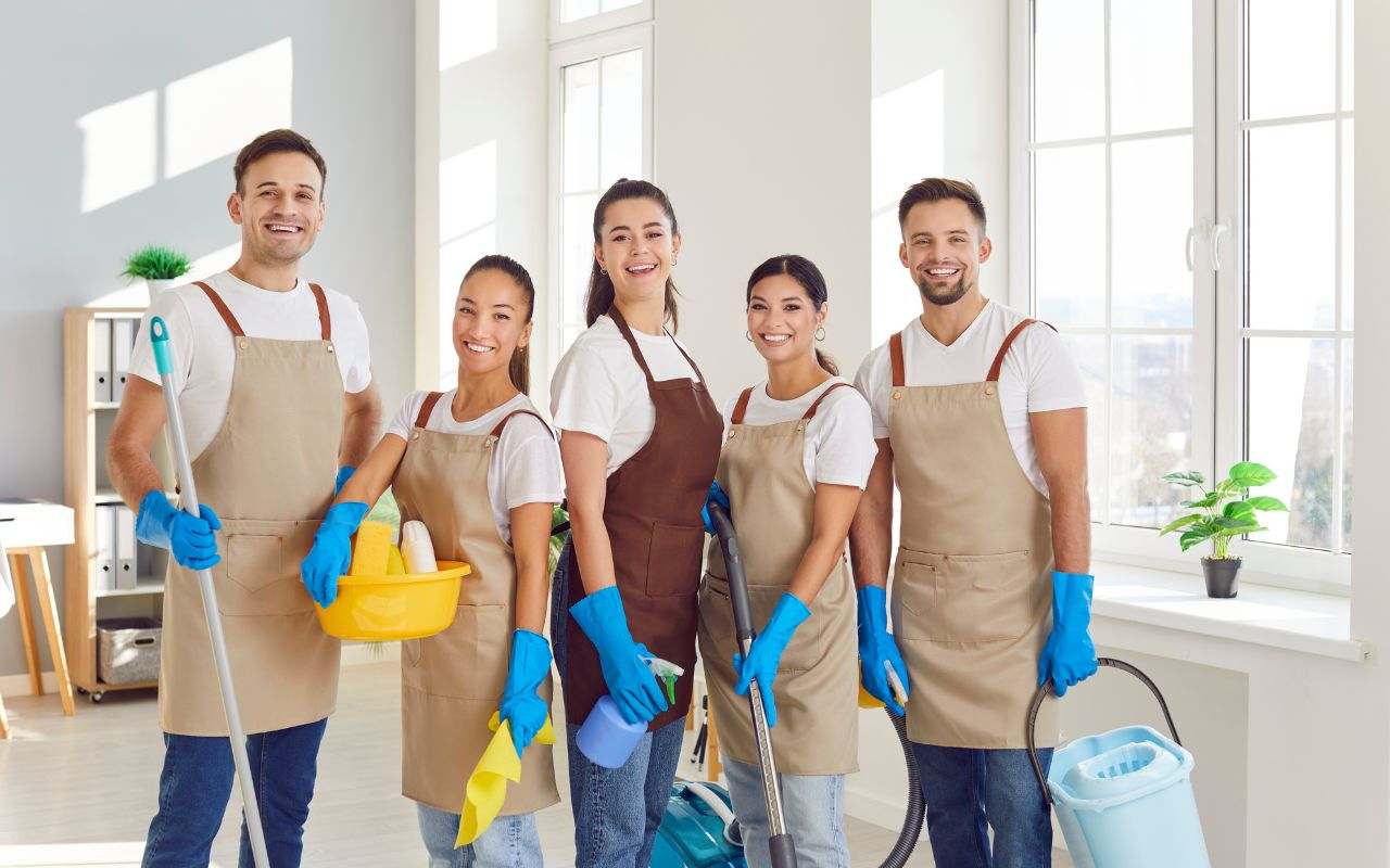 Licensed and insured house cleaners delivering quality cleaning.